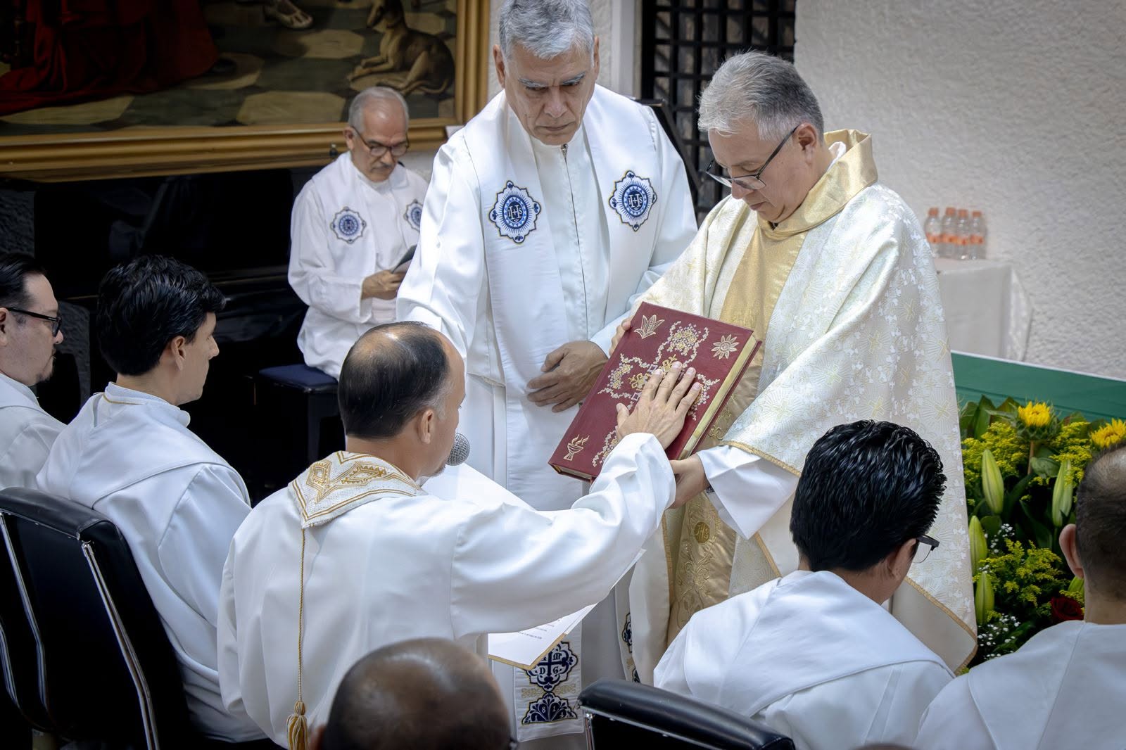 P. Enrique Mireles, S.J.